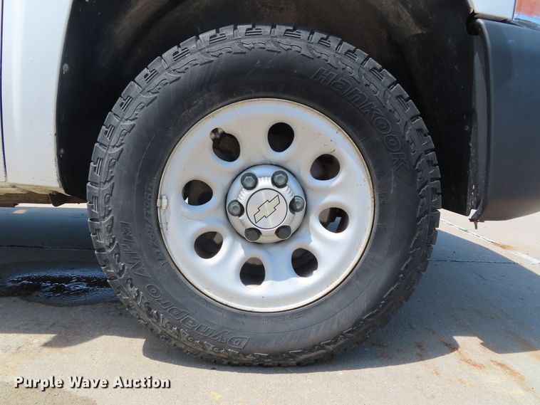 image for item DH0277 2008 Chevrolet Silverado 1500 Ext. Cab pickup truck