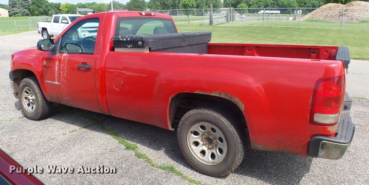 image for item DX9193 2007 GMC Sierra 1500 pickup truck