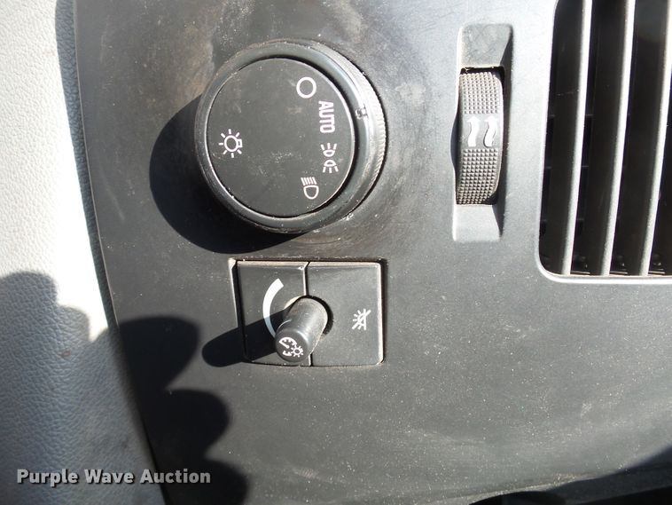 image for item DX9193 2007 GMC Sierra 1500 pickup truck