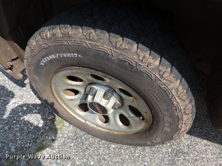 image for item DX9193 2007 GMC Sierra 1500 pickup truck