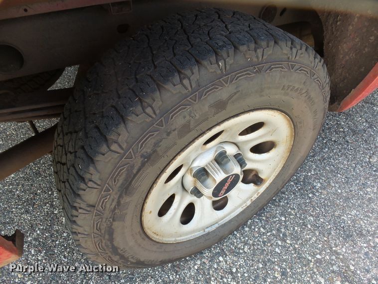 image for item DX9193 2007 GMC Sierra 1500 pickup truck