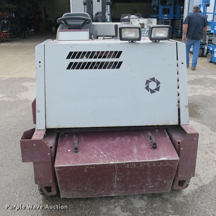 image for item EA9326 Power Boss CSS/82 floor scrubber