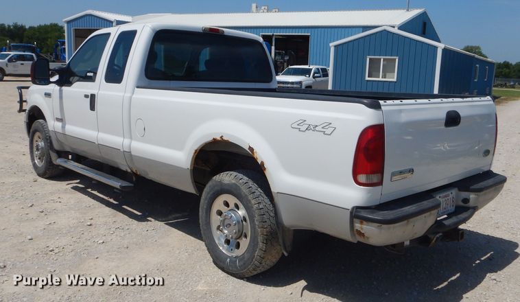 image for item ED9385 2005 Ford F250 Super Duty XLT SuperCab pickup truck