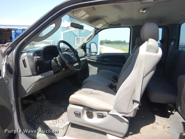 image for item ED9385 2005 Ford F250 Super Duty XLT SuperCab pickup truck