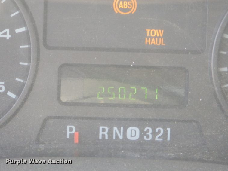 image for item ED9385 2005 Ford F250 Super Duty XLT SuperCab pickup truck