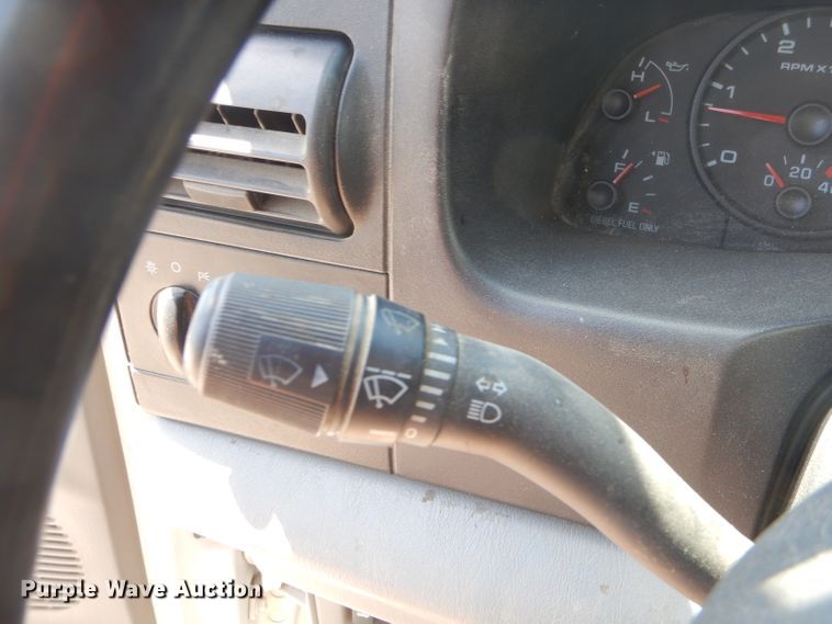 image for item ED9385 2005 Ford F250 Super Duty XLT SuperCab pickup truck