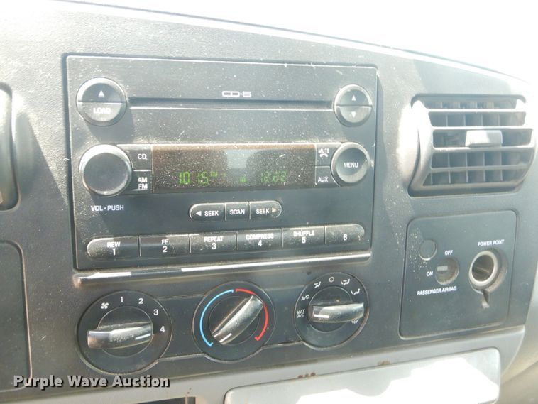 image for item ED9385 2005 Ford F250 Super Duty XLT SuperCab pickup truck