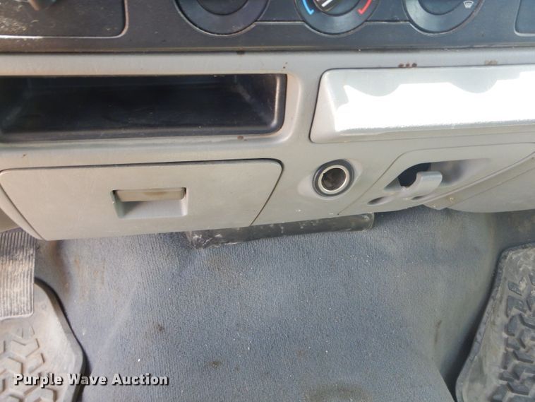 image for item ED9385 2005 Ford F250 Super Duty XLT SuperCab pickup truck