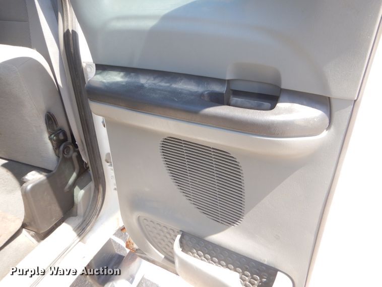 image for item ED9385 2005 Ford F250 Super Duty XLT SuperCab pickup truck