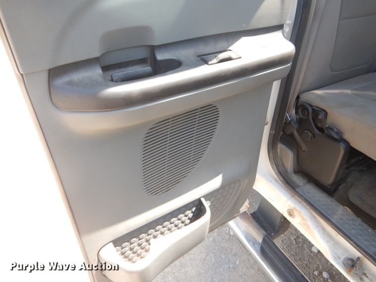 image for item ED9385 2005 Ford F250 Super Duty XLT SuperCab pickup truck