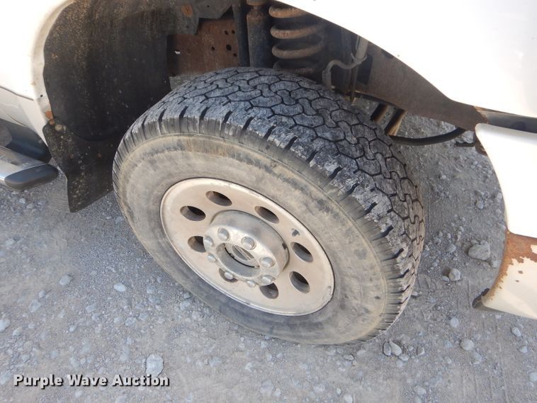 image for item ED9385 2005 Ford F250 Super Duty XLT SuperCab pickup truck