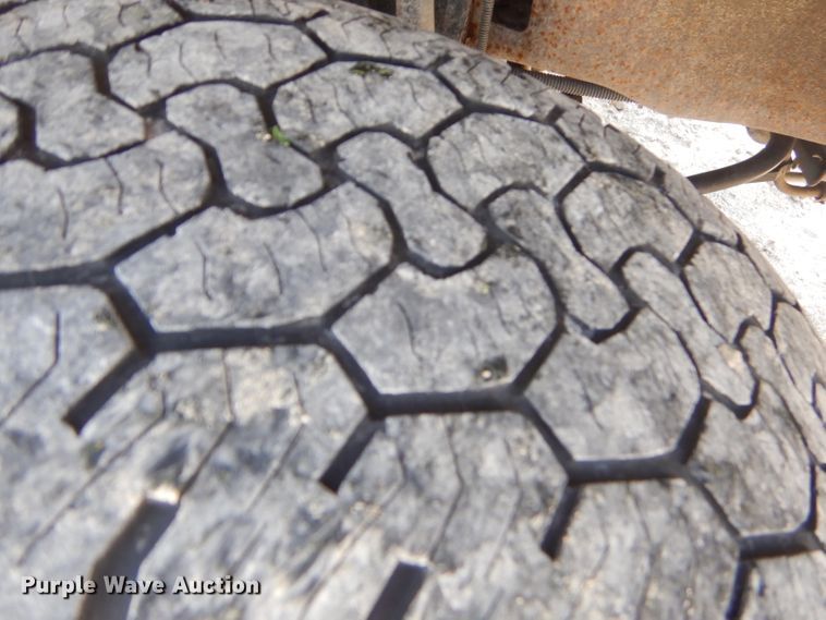 image for item ED9385 2005 Ford F250 Super Duty XLT SuperCab pickup truck