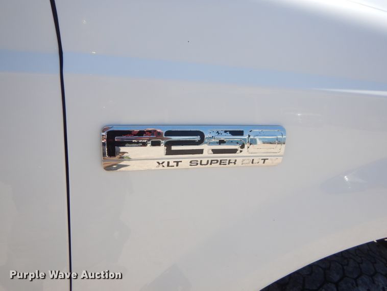 image for item ED9385 2005 Ford F250 Super Duty XLT SuperCab pickup truck