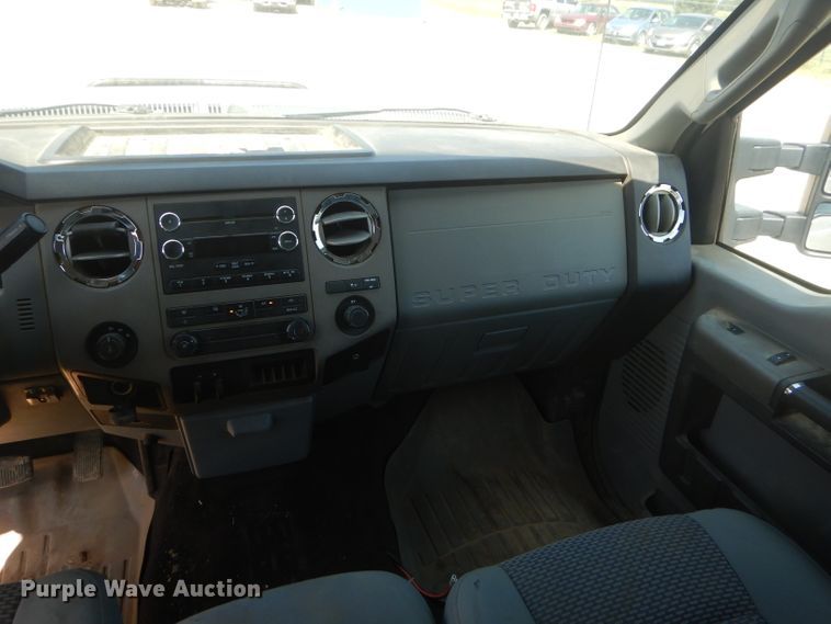 image for item ED9387 2011 Ford F250 Super Duty XLT SuperCab pickup truck