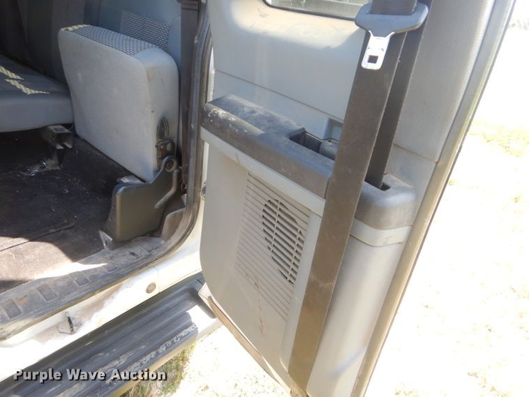 image for item ED9387 2011 Ford F250 Super Duty XLT SuperCab pickup truck