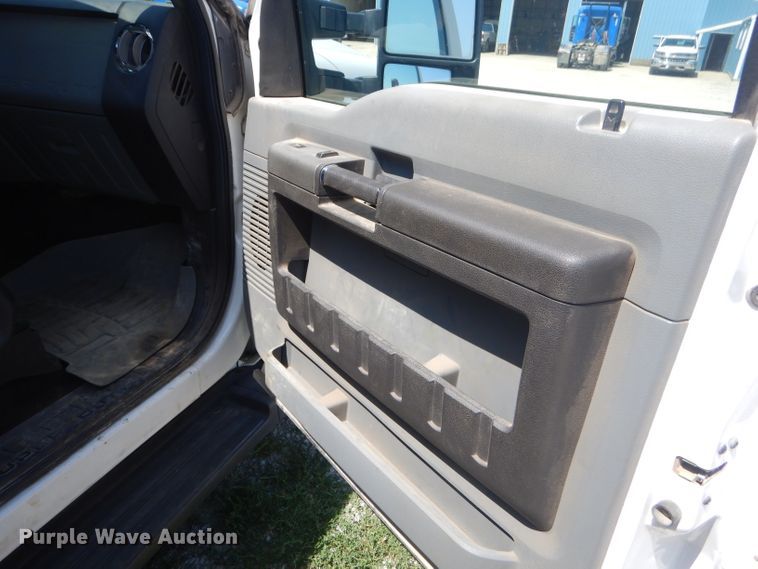 image for item ED9387 2011 Ford F250 Super Duty XLT SuperCab pickup truck