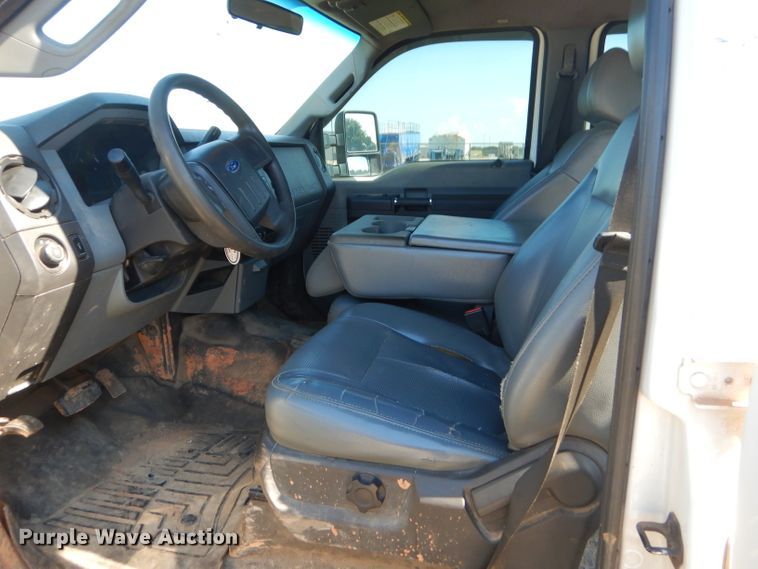 image for item ED9421 2011 Ford F250 Super Duty Crew Cab pickup truck