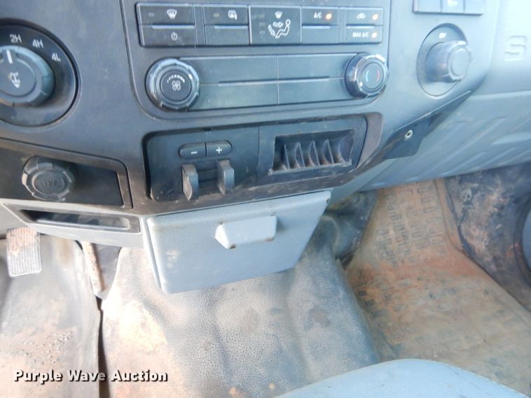 image for item ED9421 2011 Ford F250 Super Duty Crew Cab pickup truck