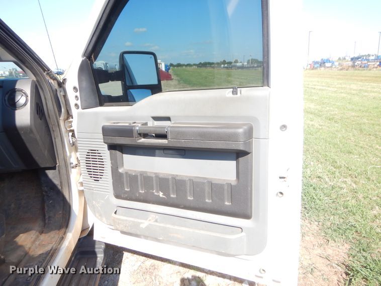 image for item ED9421 2011 Ford F250 Super Duty Crew Cab pickup truck