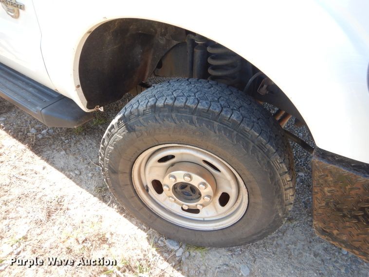 image for item ED9421 2011 Ford F250 Super Duty Crew Cab pickup truck