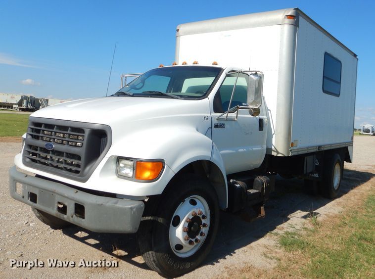image for item ED9422 2001 Ford F650 Super Duty box truck