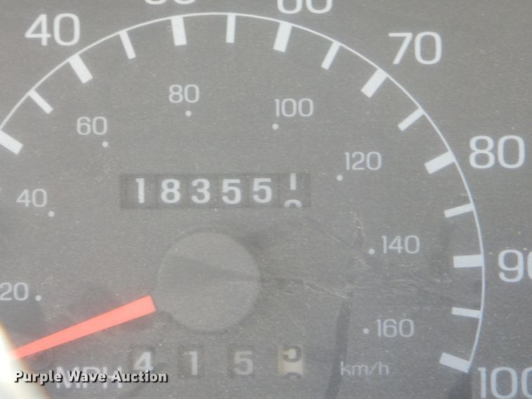 image for item ED9422 2001 Ford F650 Super Duty box truck