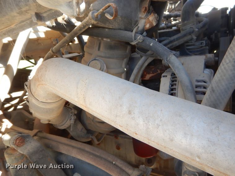 image for item ED9422 2001 Ford F650 Super Duty box truck