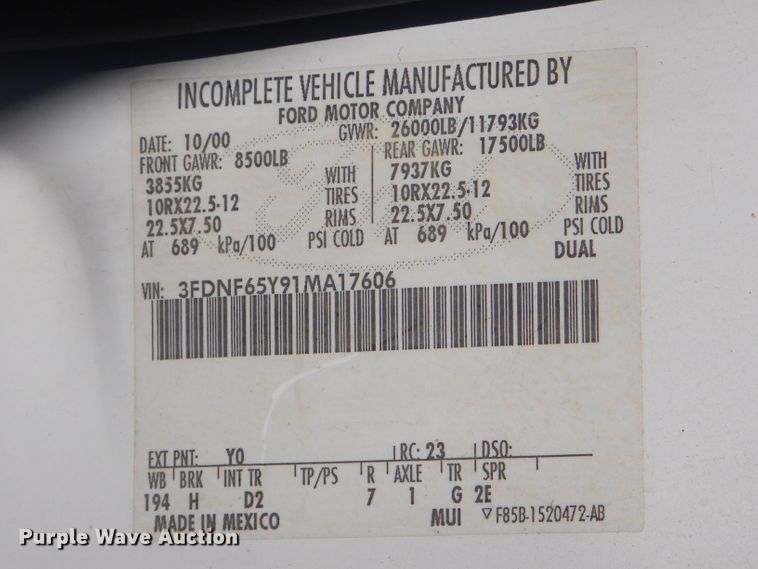 image for item ED9422 2001 Ford F650 Super Duty box truck