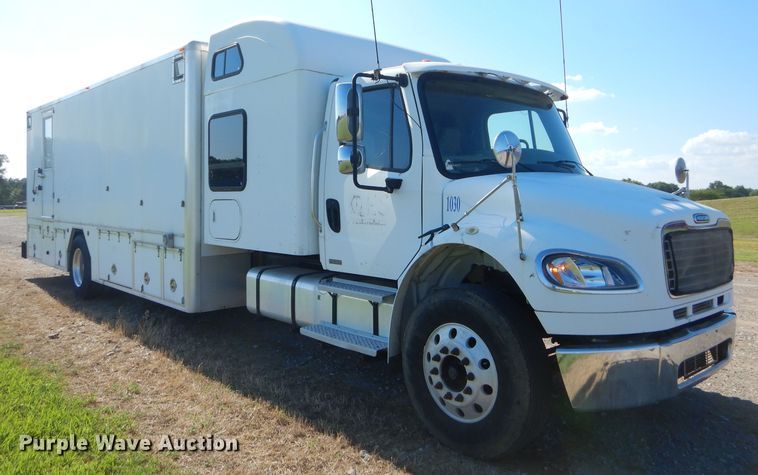 image for item ED9423 2008 Freightliner Business Class M2 command center truck