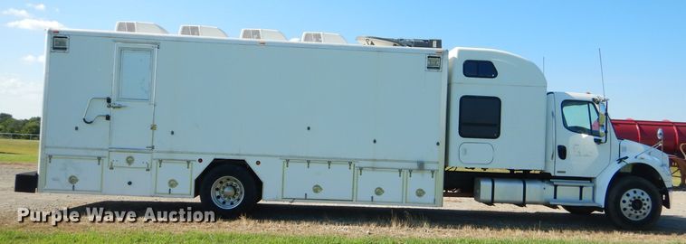 image for item ED9423 2008 Freightliner Business Class M2 command center truck