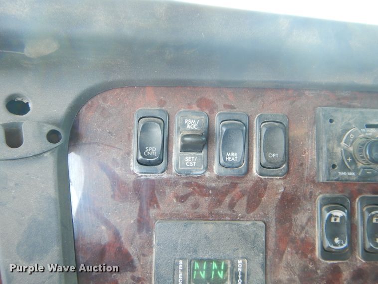 image for item ED9423 2008 Freightliner Business Class M2 command center truck