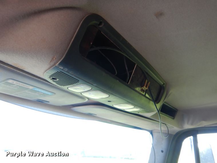 image for item ED9423 2008 Freightliner Business Class M2 command center truck