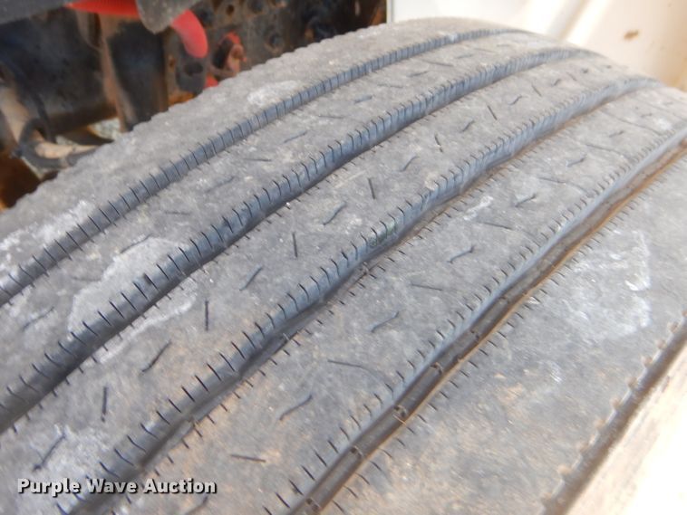 image for item ED9423 2008 Freightliner Business Class M2 command center truck