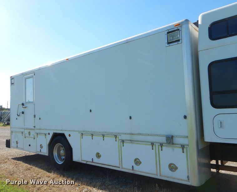 image for item ED9423 2008 Freightliner Business Class M2 command center truck