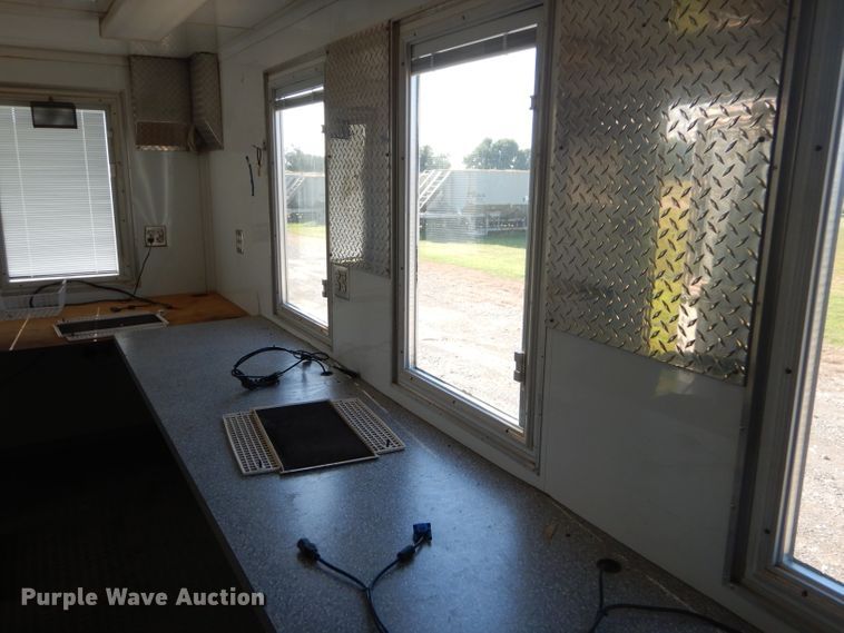 image for item ED9423 2008 Freightliner Business Class M2 command center truck