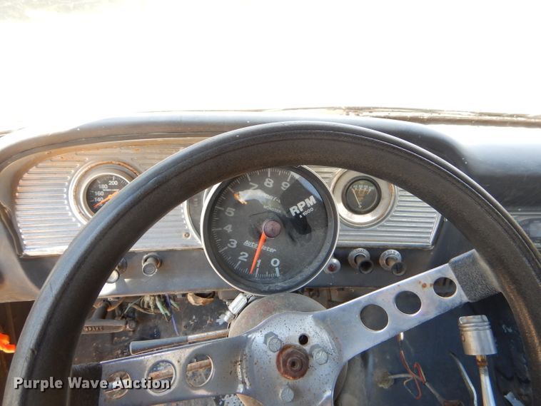 image for item ED9433 1961 Ford F100 pickup truck