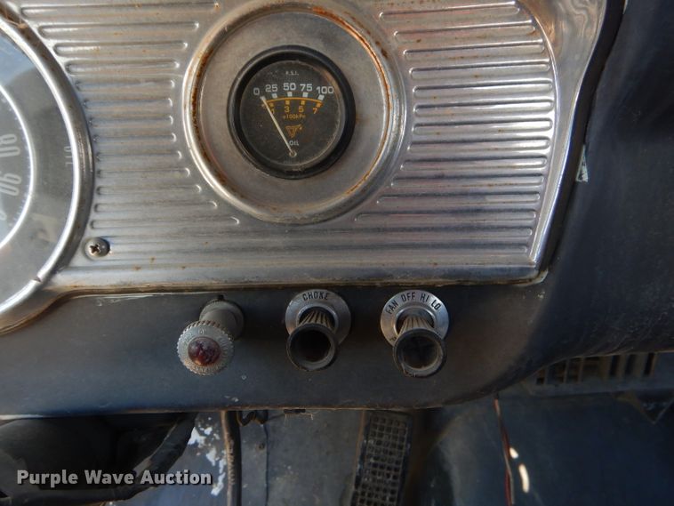 image for item ED9433 1961 Ford F100 pickup truck