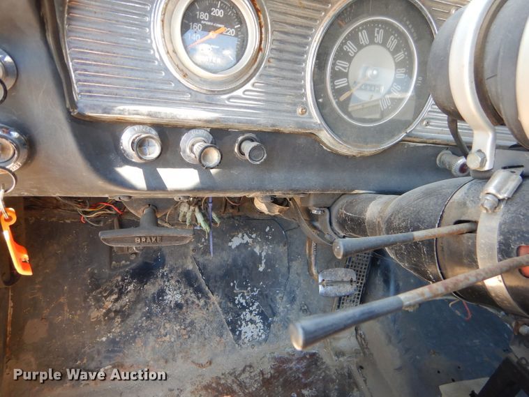 image for item ED9433 1961 Ford F100 pickup truck