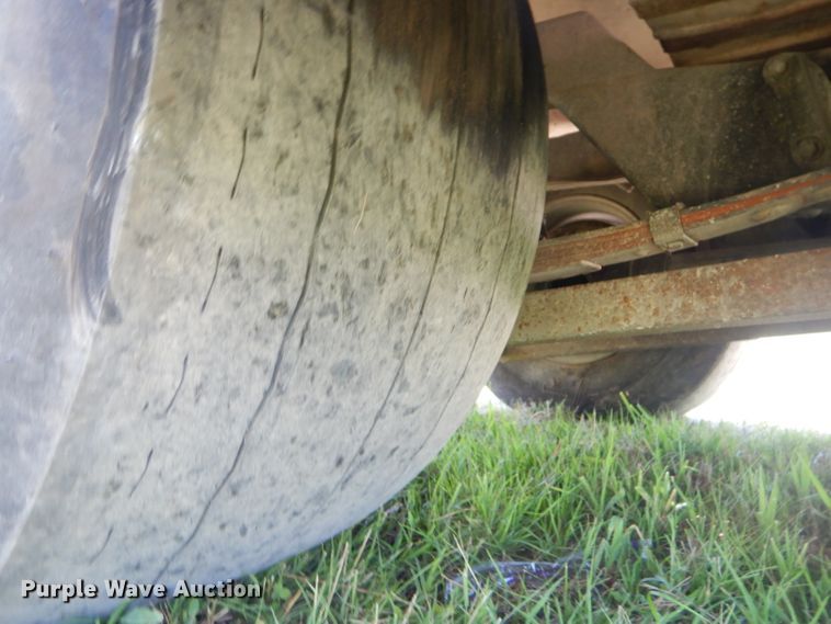 image for item ED9433 1961 Ford F100 pickup truck