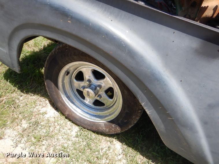 image for item ED9433 1961 Ford F100 pickup truck