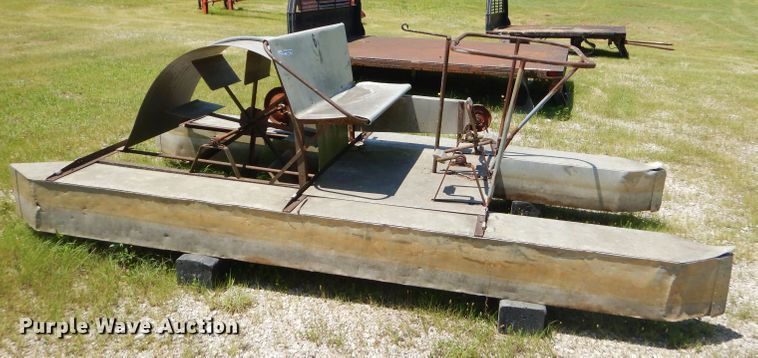 image for item ED9439 Aqua Car PEDLO paddle boat