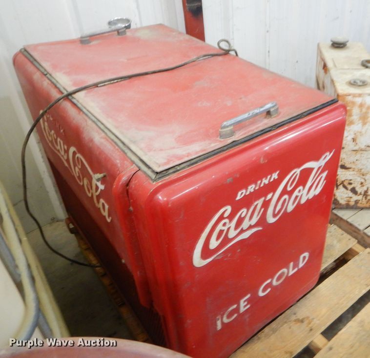 image for item ED9454 Coca-Cola cooler