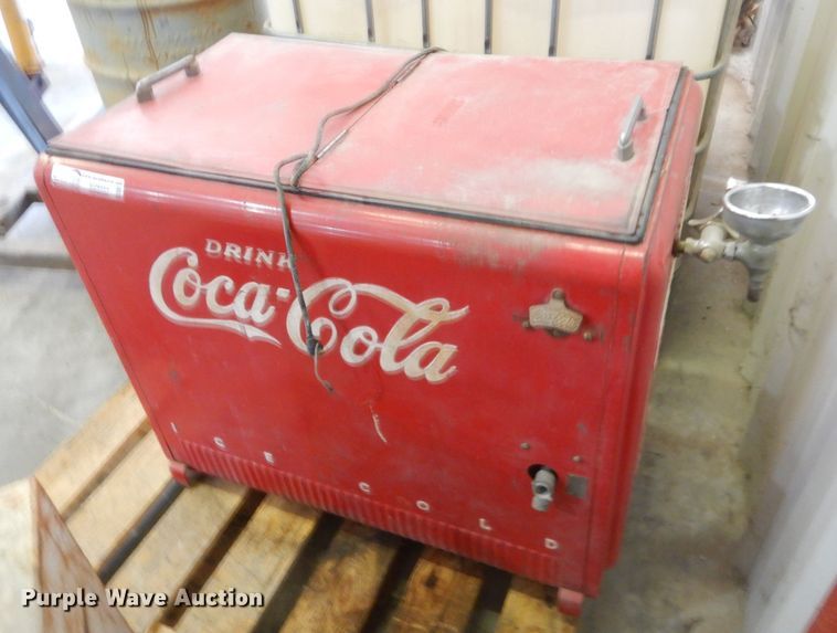 image for item ED9454 Coca-Cola cooler