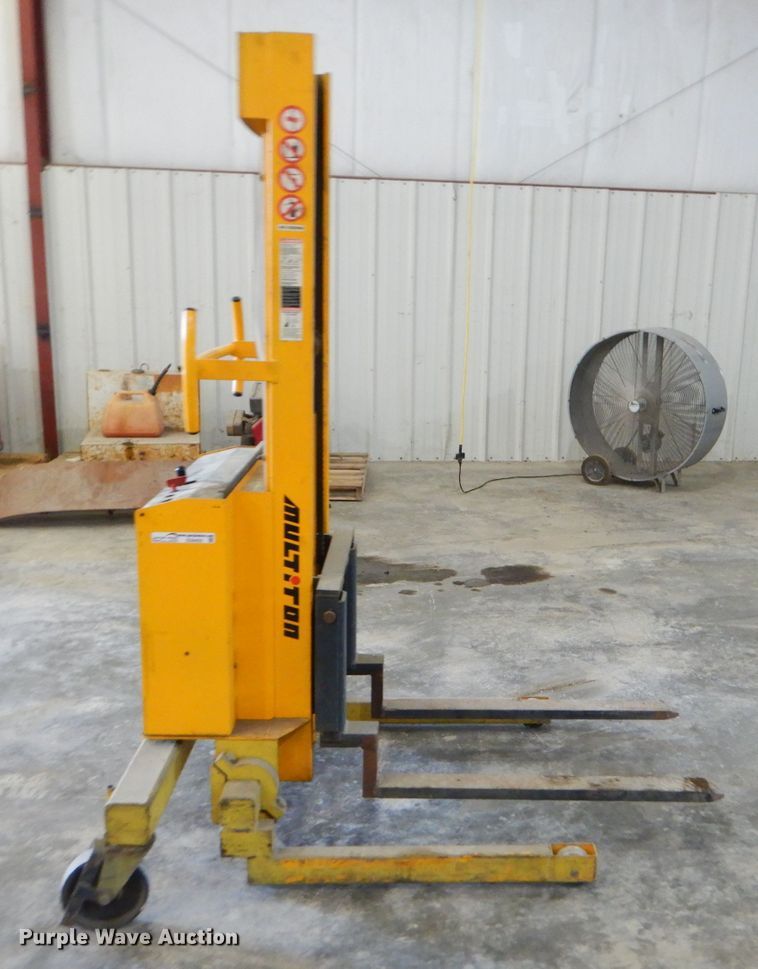 image for item ED9455 2003 Multiton SM20 lift