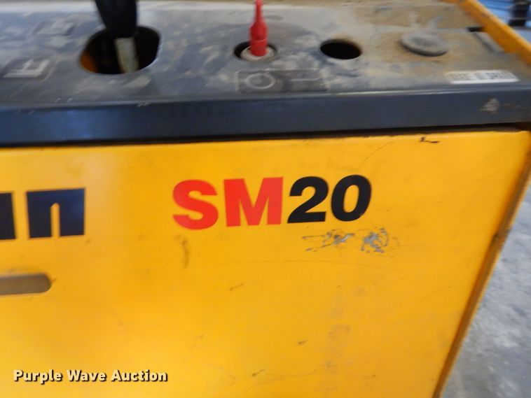 image for item ED9455 2003 Multiton SM20 lift