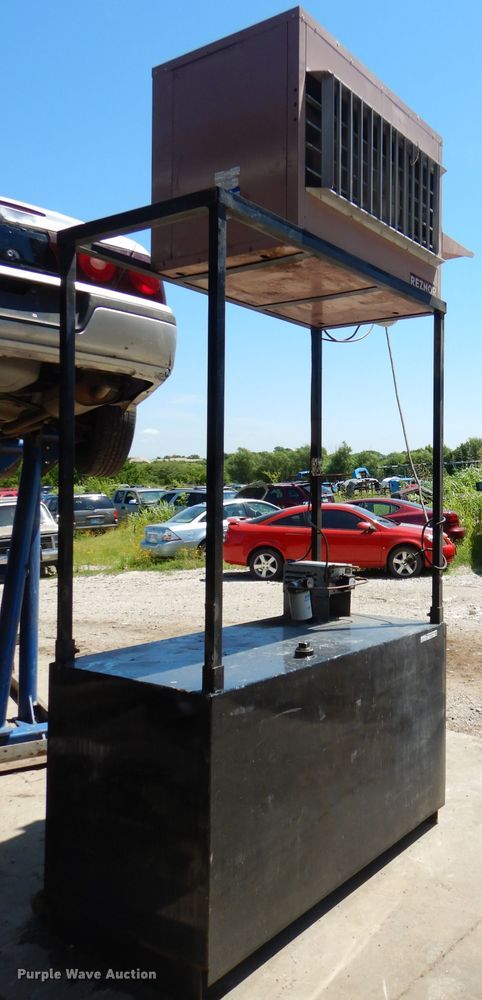 image for item ED9457 2004 Reznor RA235 oil heater