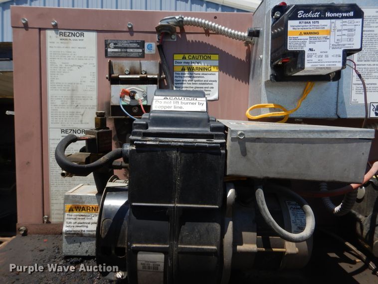 image for item ED9457 2004 Reznor RA235 oil heater
