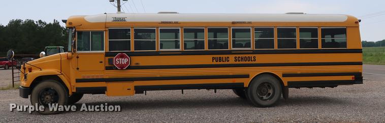 image for item FE9646 2006 Freightliner FS65 Thomas school bus