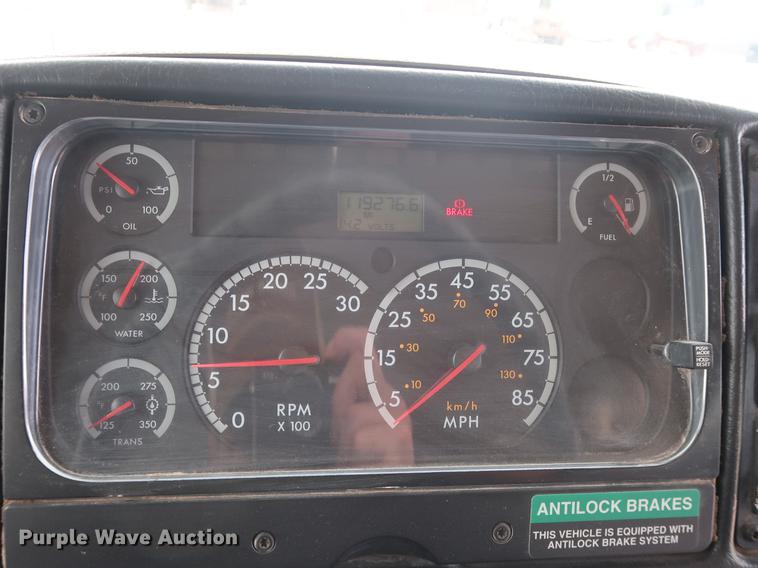 image for item FE9646 2006 Freightliner FS65 Thomas school bus