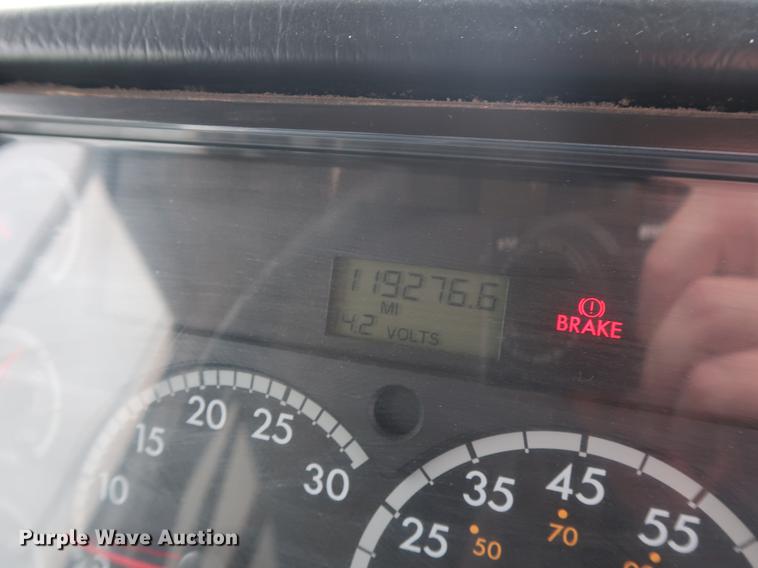 image for item FE9646 2006 Freightliner FS65 Thomas school bus